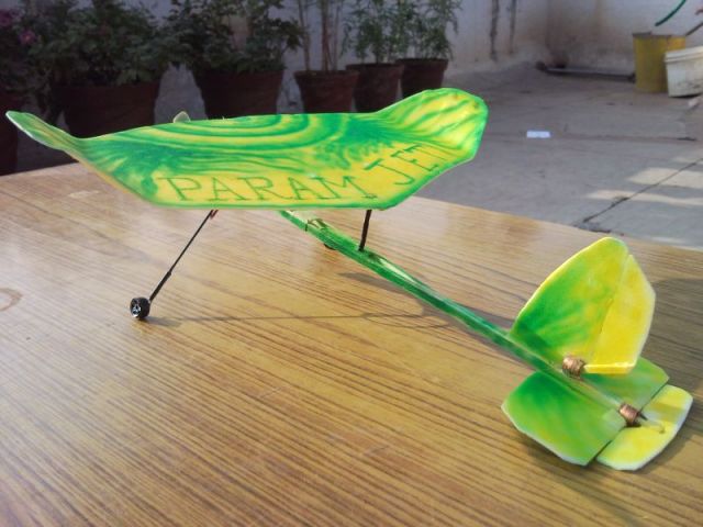 http://www.rcindia.org/electric-planes/indoor-micro-flying-under-20-gms-diy-projects/?action=dlattach;attach=357493;image